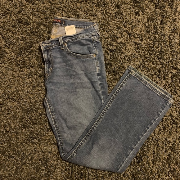 levis curvy cut 528 jeans